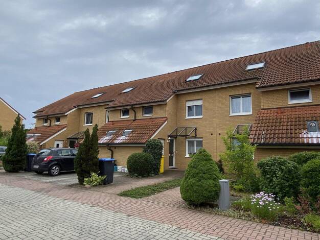 Reihenmittelhaus zur Miete 800 € 4 Zimmer 121,7 m² 300 m² Grundstück Baumschulenweg Doberlug-Kirchhain 03253