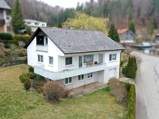 Einfamilienhaus zum Kauf 365.000 € 7 Zimmer 138 m² 705 m² Grundstück Pfeffingen Albstadt 72459