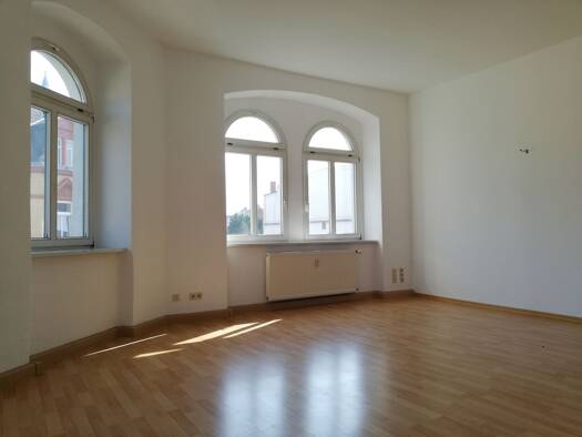 Wohnung zur Miete 350 € 3 Zimmer 78,7 m² 2. Geschoss frei ab sofort Döbeln Döbeln 04720