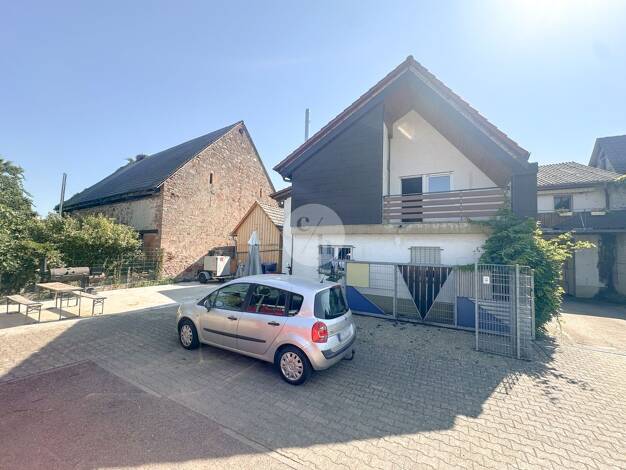 Haus zum Kauf 790.000 € 10 Zimmer 237,4 m² 838 m² Grundstück Kollmarsreute Emmendingen 79312