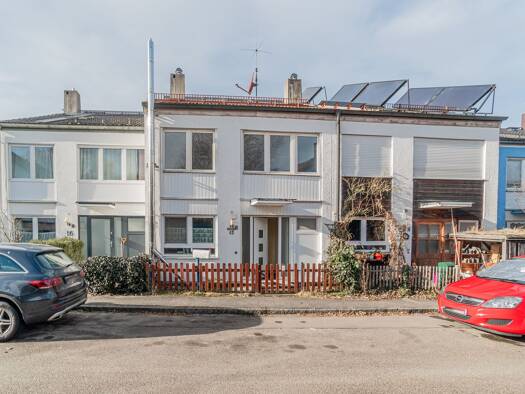 Reihenhaus zur Miete 2.500 € 6 Zimmer 180 m² 159 m² Grundstück frei ab sofort Hörlkofen Wörth 85457