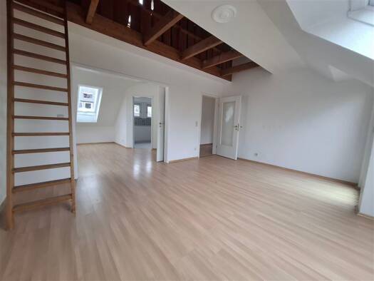 Wohnung zum Kauf 246.800 € 3 Zimmer 90,9 m² frei ab 01.05.2026 Unterneustadt Kassel 34123