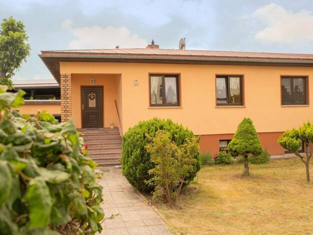 Doppelhaushälfte zum Kauf 250.000 € 4 Zimmer 106 m² 673 m² Grundstück frei ab 01.10.2026 Templin Templin 17268