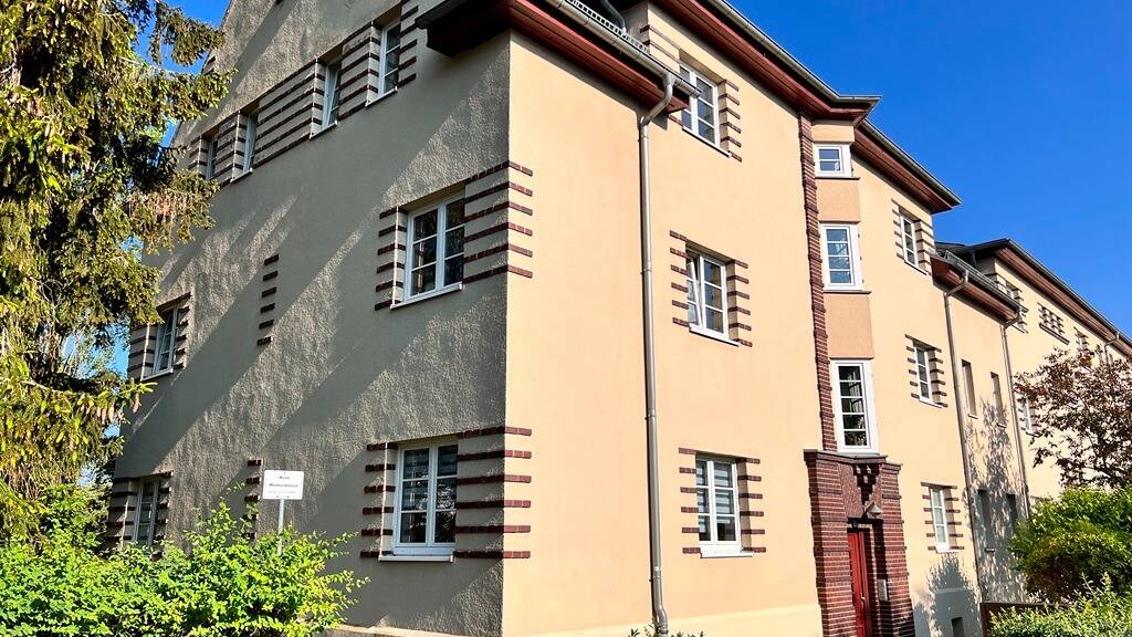 Studio zum Kauf 125.000 € 12 Zimmer 235,1 m² frei ab sofort Reusa Plauen 08529
