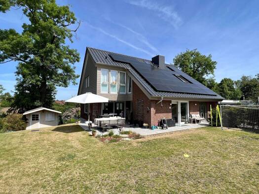 Einfamilienhaus zum Kauf 1.350.000 € 6 Zimmer 200 m² 535 m² Grundstück Rendsburg_Eckernförde_Kreis 24340