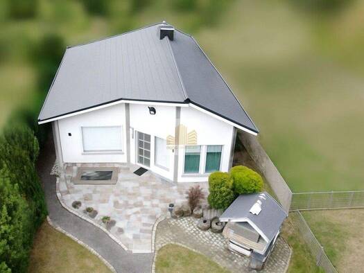Haus zum Kauf 120.000 € 3 Zimmer 100 m² 700 m² Grundstück Weißenfels Weissenfels 06667