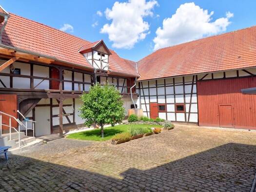Mehrfamilienhaus zum Kauf als Kapitalanlage geeignet 159.900 € 10 Zimmer 300 m² 1.753 m² Grundstück Mühlhausen Mühlhausen/Thüringen 99998