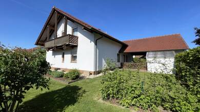 Einfamilienhaus zum Kauf 530.000 € 8 Zimmer 209 m² 700 m² Grundstück frei ab 31.10.2025 Rain Rain 94369