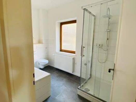 Wohnung zur Miete 369 € 3 Zimmer 67,3 m² 2. Geschoss frei ab sofort August-Bebel-Straße 2 Meerane 08393