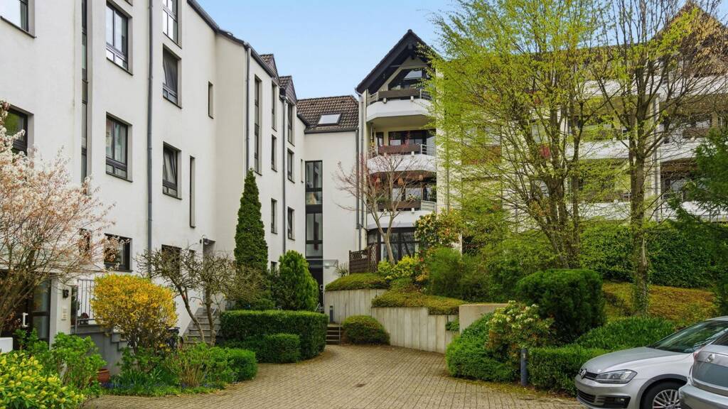 Wohnung zum Kauf 369.000 € 4 Zimmer 115 m² frei ab 01.05.2026 Haan 42781