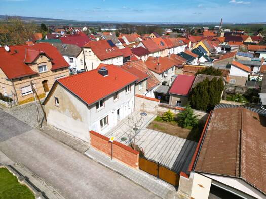 Haus zum Kauf 55.000 € 4 Zimmer 100 m² 220 m² Grundstück Neue Straße 27 Oldisleben 06578