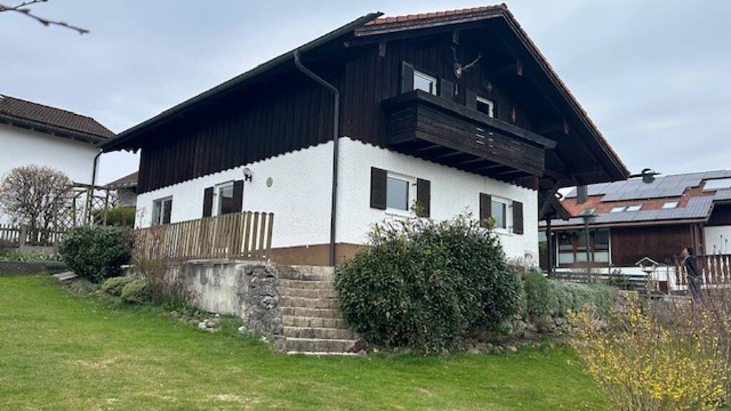 Einfamilienhaus zur Miete 2.100 € 5 Zimmer 135 m² 640 m² Grundstück frei ab 01.05.2026 Grafing 85567