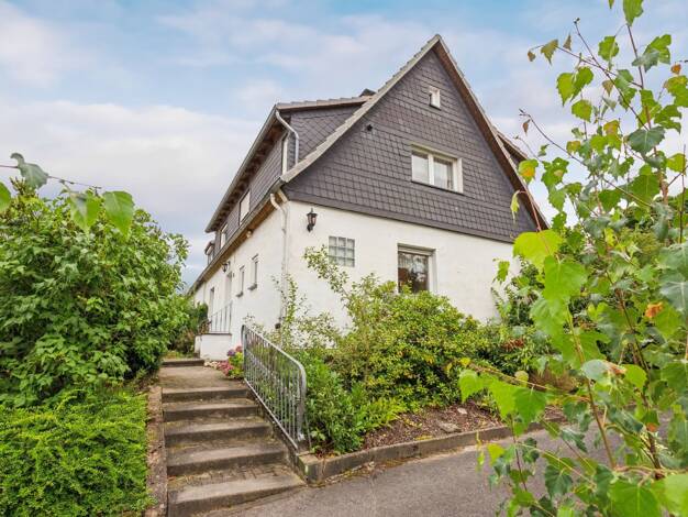 Doppelhaushälfte zum Kauf 220.000 € 6 Zimmer 132 m² 456 m² Grundstück Arnsberg 59821