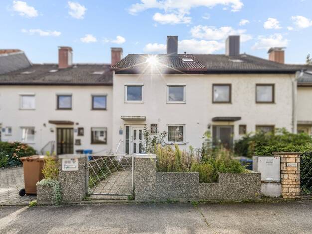 Reihenmittelhaus zum Kauf 750.000 € 6 Zimmer 136,3 m² 234 m² Grundstück Trudering-Riem München 81827