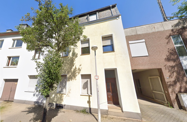 Wohnung zum Kauf 105.000 € 3 Zimmer 76 m² Dachgeschoss Styrum - Nord Mülheim 45476