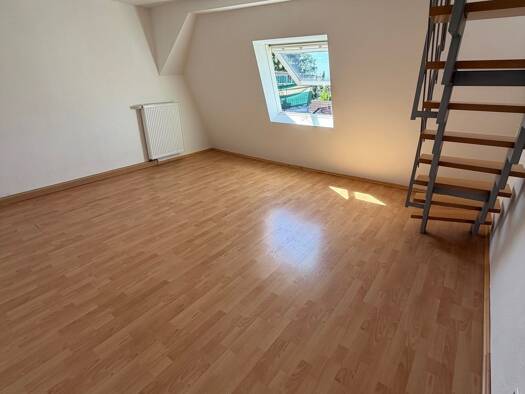 Maisonette zur Miete 1.170 € 3,5 Zimmer 100 m² Geschoss 2/3 frei ab sofort Kirchheim Kirchheim unter Teck 73230