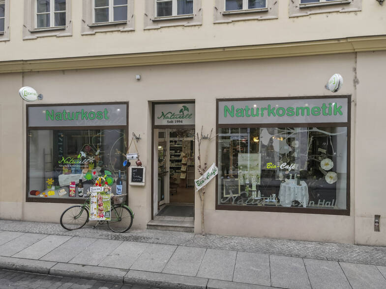 Laden zur Miete 10 € 167 m² Verkaufsfläche Große Steinstraße 79/80 Altstadt Halle 06108