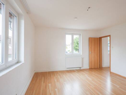 Wohnung zum Kauf 241.000 € 3 Zimmer 95,3 m² 1. Geschoss frei ab sofort Dettingen an der Erms 72581
