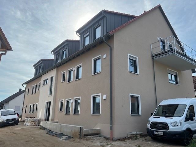 Wohnung zur Miete nur mit Wohnberechtigungsschein 527 € 4 Zimmer 93 m²<br/>Wohnfläche 2.<br/>Geschoss ab sofort<br/>Verfügbarkeit Wolframs-Eschenbach Wolframs-Eschenbach 91639