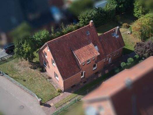 Einfamilienhaus zum Kauf 5 Zimmer 143 m² 1.384 m² Grundstück frei ab sofort Stolzenau Stolzenau , Weser 31592
