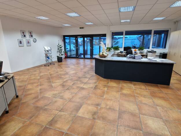 Bürofläche zur Miete 7,50 € 4 Zimmer 290 m² Bürofläche Nettelstedt Lübbecke 32312