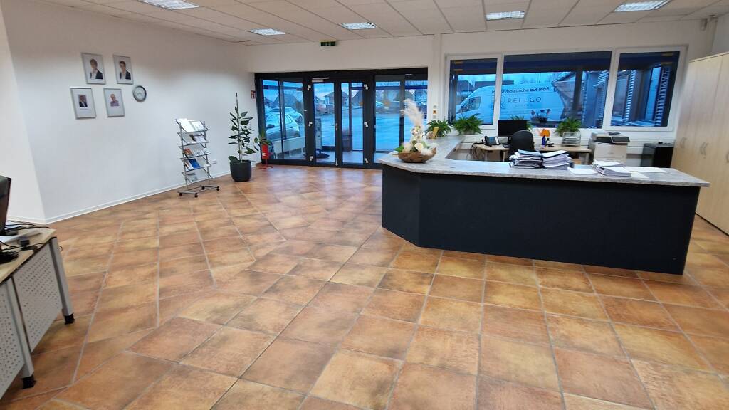 Bürofläche zur Miete 7,50 € 4 Zimmer 290 m² Bürofläche Nettelstedt Lübbecke 32312