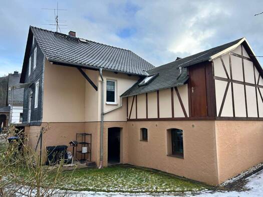 Einfamilienhaus zum Kauf 149.000 € 6 Zimmer 110 m² 362 m² Grundstück frei ab sofort Oberloquitz Probstzella 07330