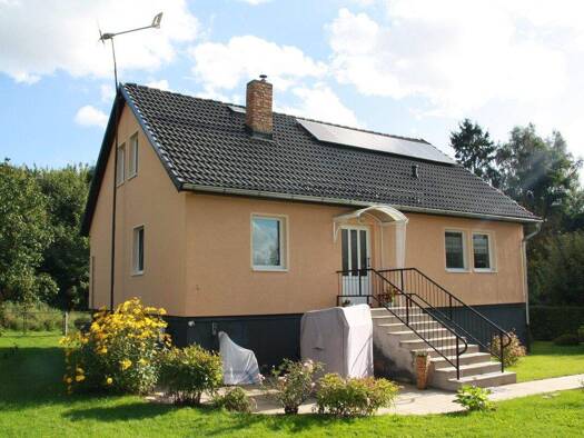 Einfamilienhaus zum Kauf 198.000 € 4 Zimmer 100 m² 1.291 m² Grundstück Dargun 17159