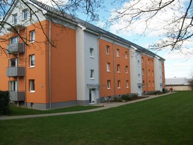 Wohnung zur Miete 1.100 € 3 Zimmer 87,6 m² Dachgeschoss, 3. Geschoss Theodor-Storm-Straße 60 a Bad Segeberg 23795