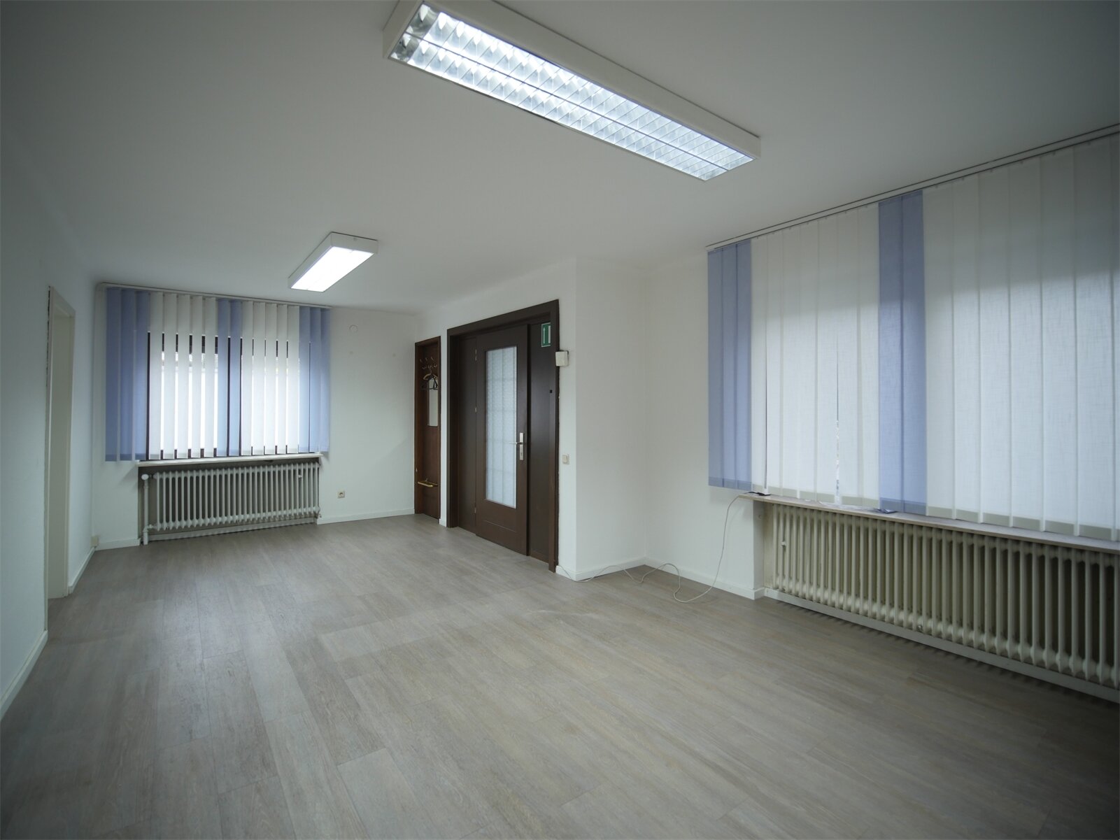 Bürofläche zur Miete 6,50 € 3 Zimmer 100 m²<br/>Bürofläche ab 100 m²<br/>Teilbarkeit Innenstadt Neunkirchen 66538