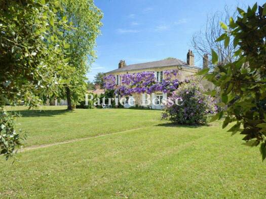 Einfamilienhaus zum Kauf 649.900 € 11 Zimmer 270 m² 38.305 m² Grundstück Le Pellerin 44640