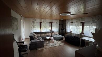 Einfamilienhaus zur Miete 1.300 € 5,5 Zimmer 170 m² 624 m² Grundstück Mengen Mengen 88512