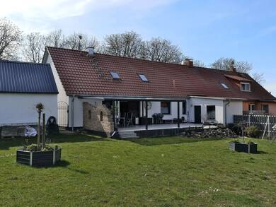 Doppelhaushälfte zum Kauf 299.000 € 4 Zimmer 106 m² 3.358 m² Grundstück Klein Lunow Walkendorf 17179