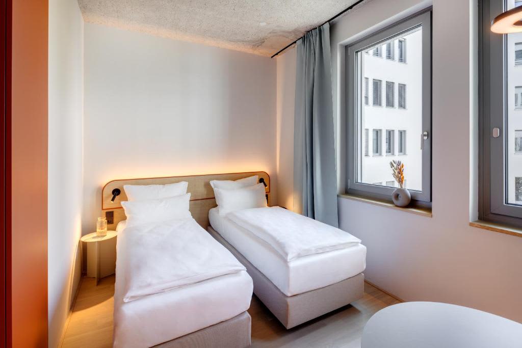 Wohnung zur Miete Wohnen auf Zeit 2.016 € 1 Zimmer 18 m²<br/>Wohnfläche 15.01.2025<br/>Verfügbarkeit Münchner Straße Unterföhring 85774