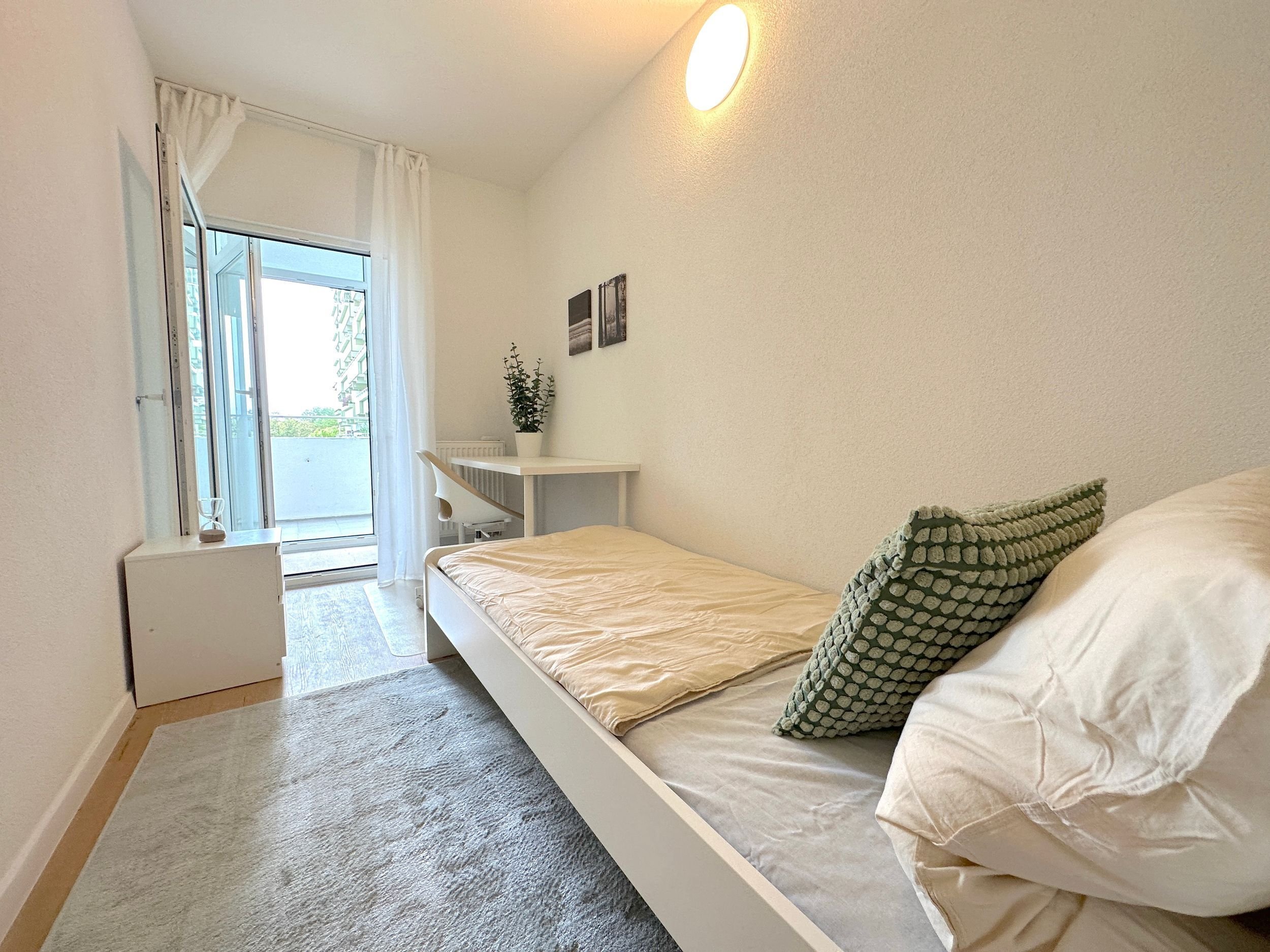 Wohnung zur Miete 435 € 1 Zimmer 11 m²<br/>Wohnfläche 3.<br/>Geschoss ab sofort<br/>Verfügbarkeit Südring 3C Hattersheim Hattersheim am Main 65795