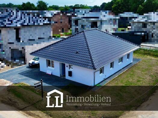 Haus zur Miete - Erstbezug 1.445 € 4 Zimmer 108,4 m² 468 m² Grundstück frei ab sofort Böcklersiedlung Neumünster 24537