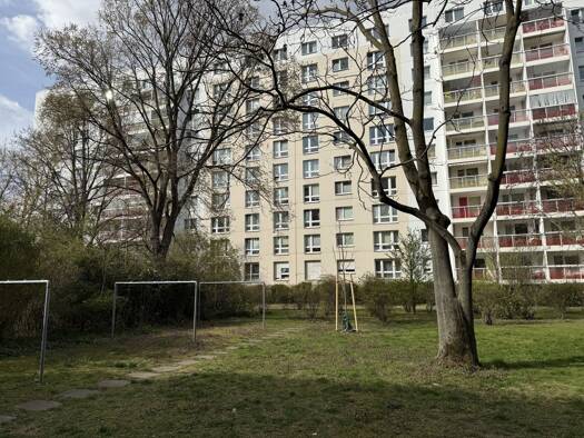 Wohnanlage zum Kauf als Kapitalanlage geeignet 179.000 € 2 Zimmer 55,4 m² Berlin-Lichtenberg 10315
