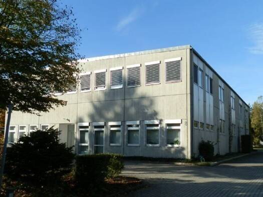Bürofläche zur Miete 9 € 4 Zimmer 115 m² Bürofläche Zwickauer Str. 8 Oberasbach 90522