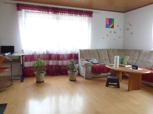 Wohnung zum Kauf 173.000 € 3 Zimmer 74,4 m² Wassertrüdingen 91717