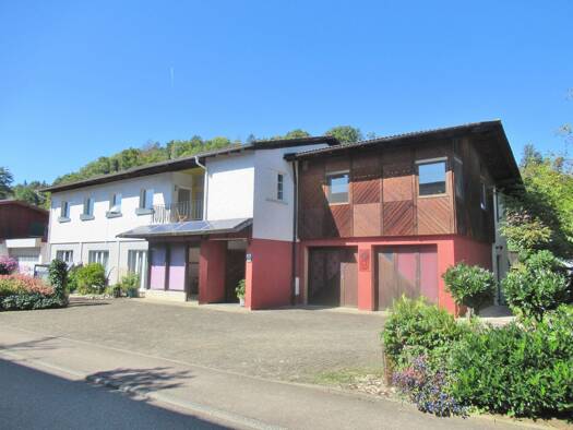 Wohnung zum Kauf 347.000 € 6 Zimmer 173,8 m² 1. Geschoss frei ab sofort Am Bahndamm 8 Jestetten 79798