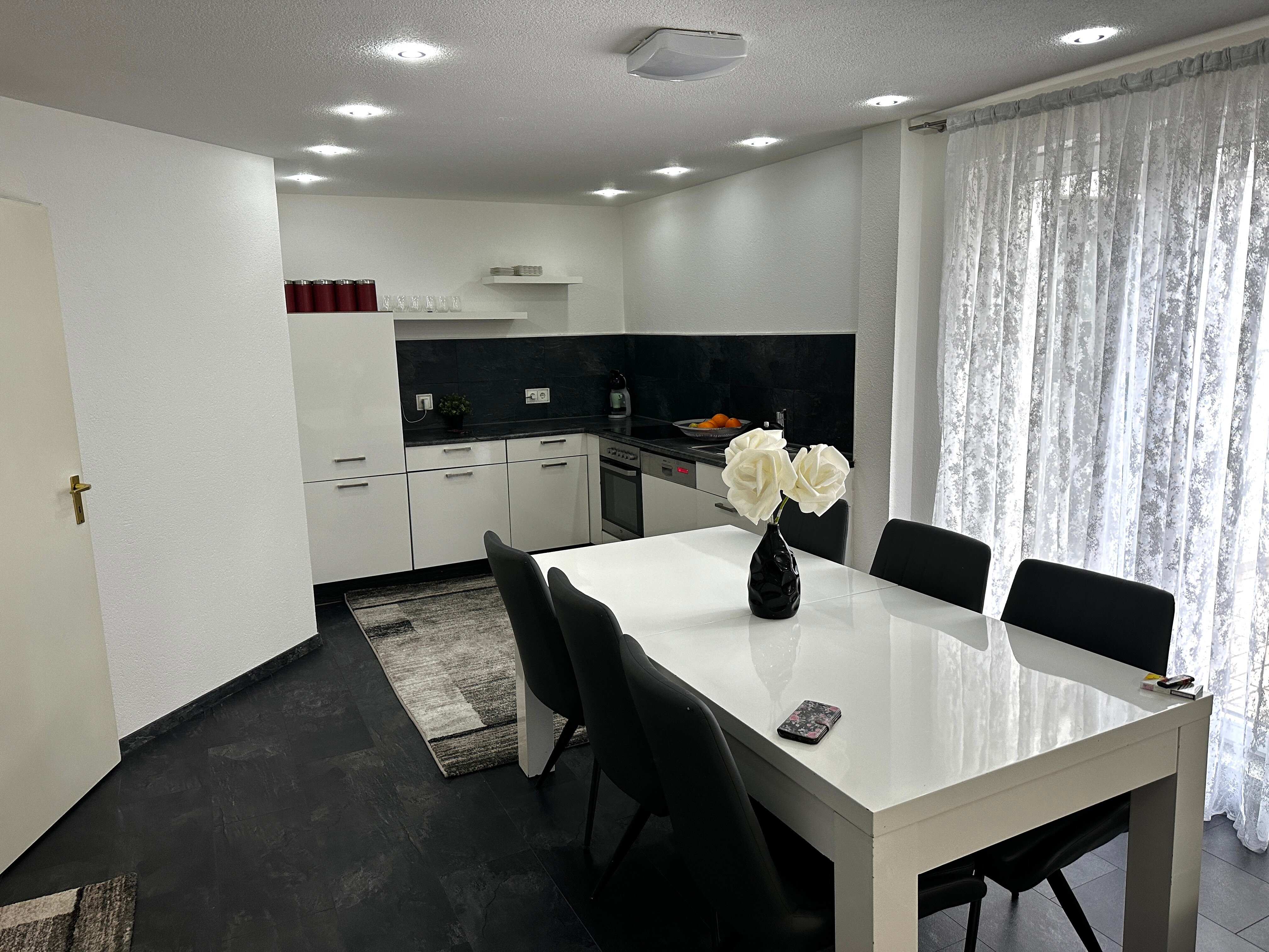 Studio zur Miete 750 € 2 Zimmer 63 m²<br/>Wohnfläche EG<br/>Geschoss 15.02.2025<br/>Verfügbarkeit Münklingen Weil der Stadt 71263