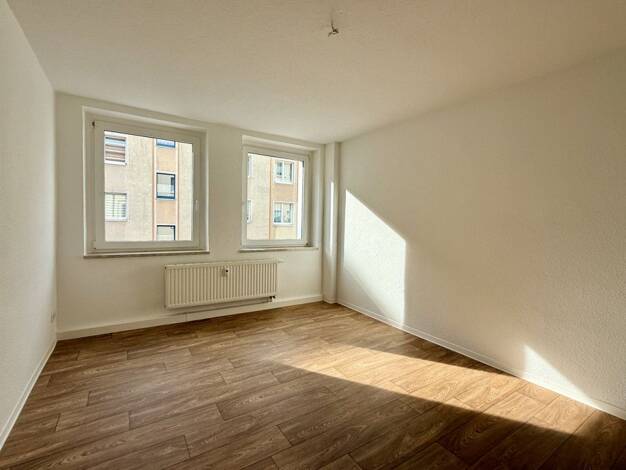 Wohnung zur Miete 333 € 3 Zimmer 58,4 m² 1. Geschoss Jägerstraße 3 Stadtmitte Plauen 08525