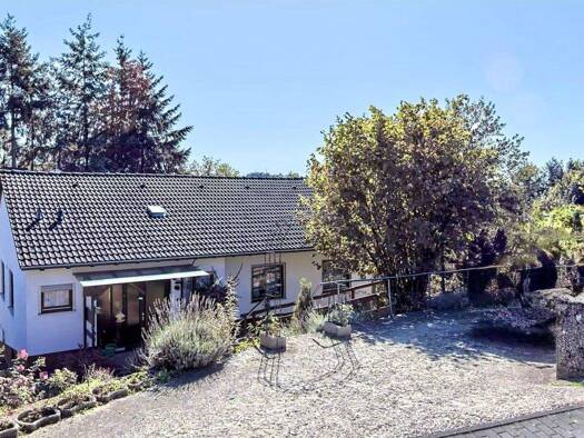 Einfamilienhaus zum Kauf 7 Zimmer 230 m² 1.170 m² Grundstück frei ab 01.02.2026 Butzweiler Newel-Butzweiler 54309
