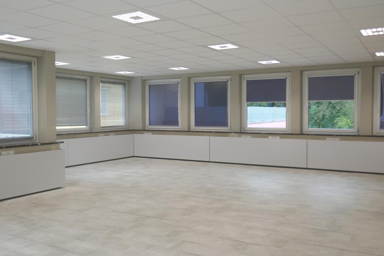 Bürofläche zur Miete 966 € 1 Zimmer 140 m²<br/>Bürofläche Laakirchen 4663