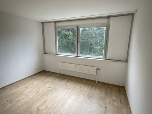 Wohnung zur Miete 525 € 3 Zimmer 74 m² 1. Geschoss frei ab 26.09.2025 Kattowitzer Straße 6 Kreuztal 57223