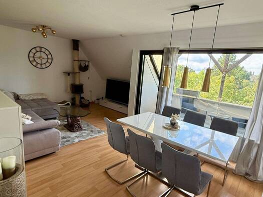 Wohnung zur Miete 900 € 3 Zimmer 74 m² Geschoss 2/3 frei ab sofort Unterrath Düsseldorf 40468