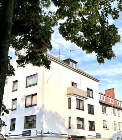 Wohnung zur Miete 895 € 3 Zimmer 63 m² Dachgeschoss, 3. Geschoss frei ab sofort Regensburger Straße Bremen 28215