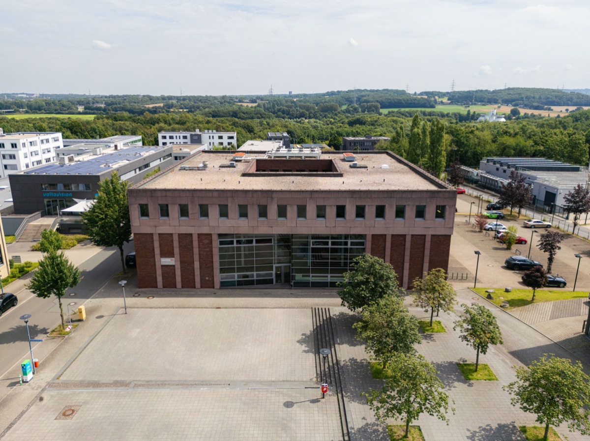 Bürofläche zur Miete provisionsfrei 9,50 € 880 m²<br/>Bürofläche ab 200 m²<br/>Teilbarkeit Querenburg Bochum 44801