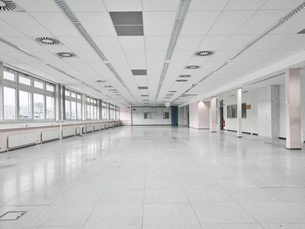 Bürofläche zur Miete provisionsfrei 5 € 1.013 m² Bürofläche Benzstraße Frickenhausen 72536