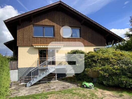 Einfamilienhaus zum Kauf 215.000 € 10 Zimmer 188 m² 987 m² Grundstück Oberviechtach Oberviechtach 92526